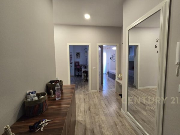 Shqiperi, shitet apartament 2+1+Aneks+Ballkon Kati 5, 120 m² 145.000 € (muzeumi)