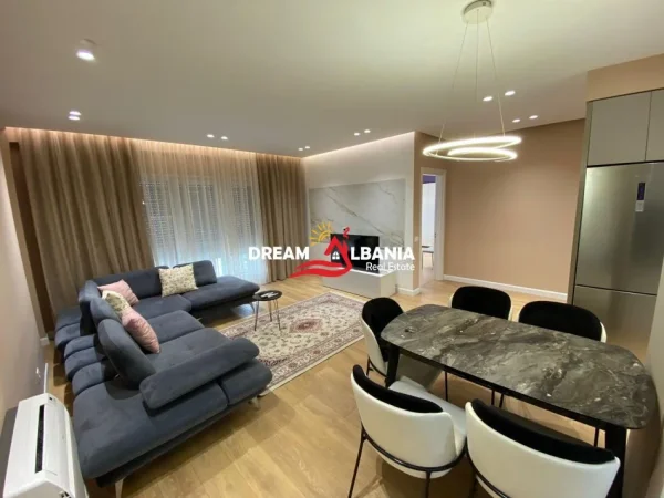 Tirane, jepet me qera apartament 2+1+Ballkon , 100 m² 800 € 
