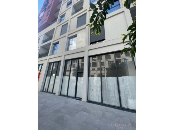 Tirane, jepet me qera ambjent biznesi Kati 0, 141 m² 1.400 € (Rruga e Dibres)