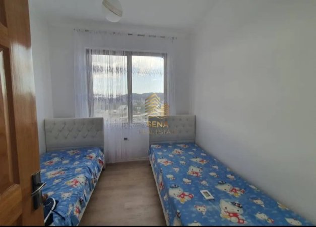 Tirane, jepet me qera apartament 2+1+Ballkon Kati 5, 85 m² 500 € (Rruga Misto Mame)