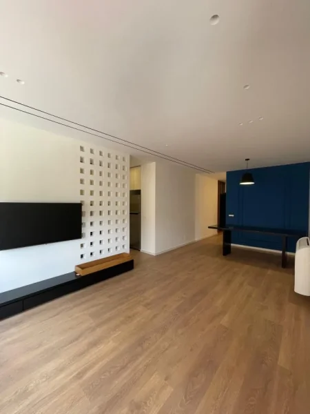 Tirane, jepet me qera apartament 3+1 Kati 2, 116 m² 1.000 € (Tirane, Liqeni i Thate)