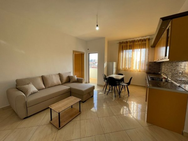 Tirane, jepet me qera apartament 2+1+Ballkon Kati 4, 100 m² 60,000Leke  (Rruga Bexhet Nelku,)