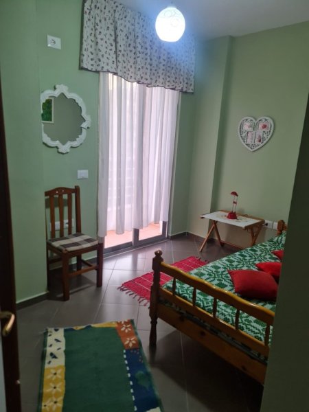 Tirane, jepet me qera apartament 2+1+Ballkon Kati 6, 85 m² 500 € (Rruga Robert Shvarc)