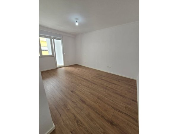 Tirane, shitet apartament 2+1 Kati 7, 96 m² 210.000 € (Rruga e Kavajes)