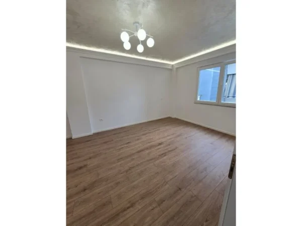 Tirane, shitet apartament 2+1 Kati 7, 96 m² 210.000 € (Rruga e Kavajes)