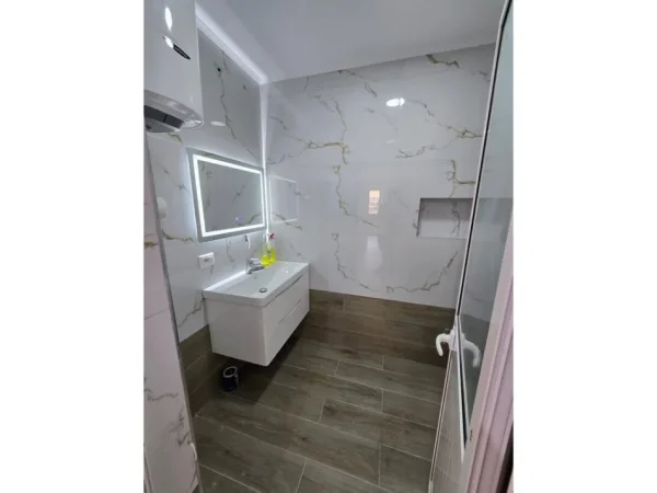 Tirane, shitet apartament 2+1 Kati 7, 96 m² 210.000 € (Rruga e Kavajes)