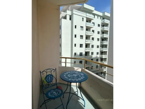 Vlore, shitet apartament 1+1 Kati 6, 75 m² 207.500 € (Lungomare,Vlore)