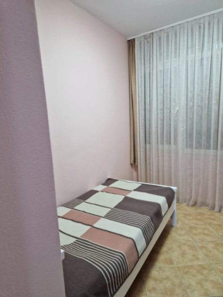 Tirane, jepet me qera apartament 3+1+Ballkon Kati 4, 106 m² 800 € (Rruga Hysni Gerbolli)