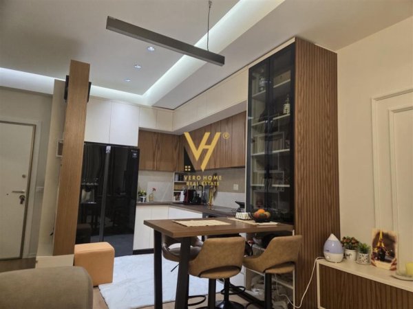 Tirane, shitet apartament 2+1+Ballkon Kati 5, 86 m² 165.000 € (ALI DEMI)