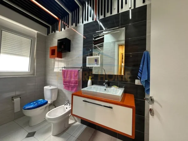 Durres, shitet apartament 2+1+Ballkon Kati 3, 114 m² 250.000 € (Gjiri i Lalzit, Kompleksi Primavera)