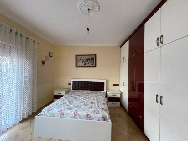 Tirane, jepet me qera Vile 2+1+Ballkon Kati 3, 136 m² 409 € (Rruga Dalip Topi)