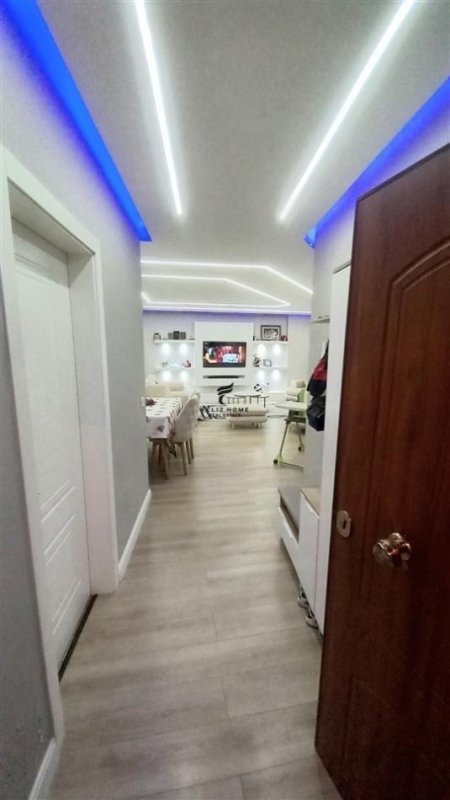 Tirane, shitet apartament 2+1+Ballkon Kati 2, 115 m² 136.000 € (FRESK)