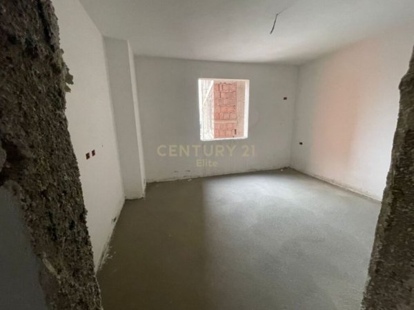 Tirane, shitet apartament 1+1 Kati 6, 70 m² 87.000 € (yzberisht)