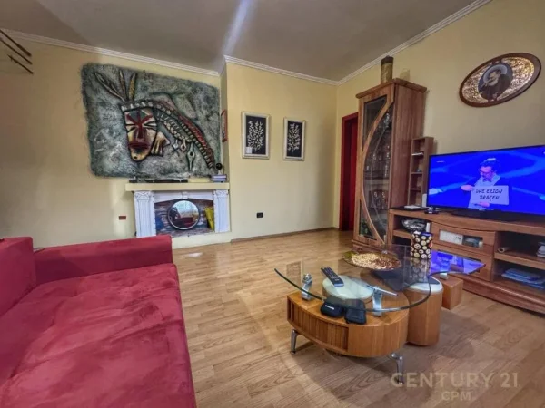 Tirane, shes apartament 1+1 Kati 2, 73 m² 170.000 € (rruga e elbasanit)