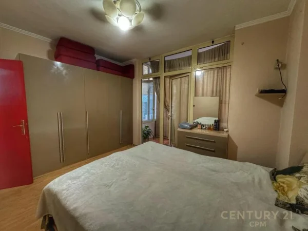 Tirane, shes apartament 1+1 Kati 2, 73 m² 170.000 € (rruga e elbasanit)