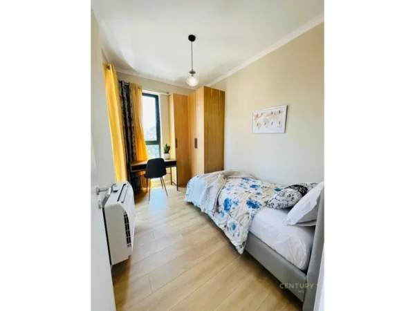 Tirane, shes apartament 3+1+Ballkon Kati 5, 101 m² 350.000 € (rruga e bogdaneve)