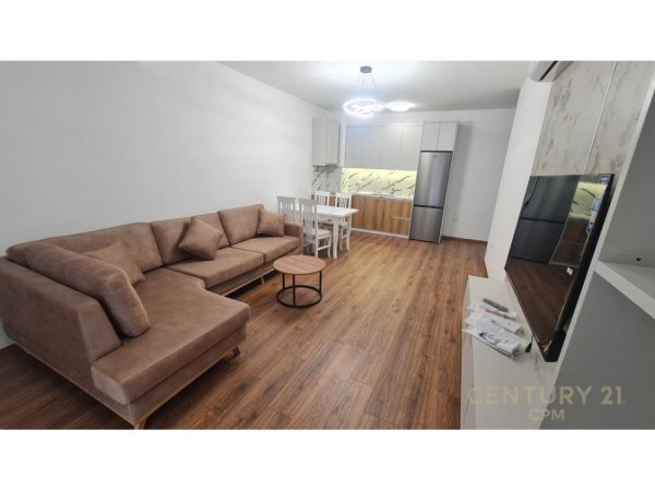 Tirane, jepet me qera apartament 1+1 Kati 1, 90 m² 750 € (KODRA E DIELLIT 2)