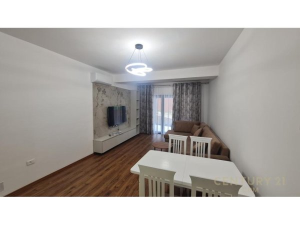 Tirane, jepet me qera apartament 1+1 Kati 1, 90 m² 750 € (KODRA E DIELLIT 2)