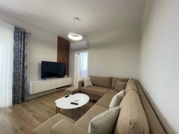 Tirane, jepet me qera 1+1+Ballkon Kati 6, 70 m² 600 € (River Residence-Unaza e Re)