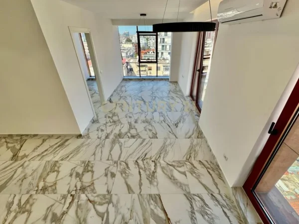 Tirane, shitet apartament 1+1 Kati 7, 68 m² 219.000 € (rruga e kavajes)