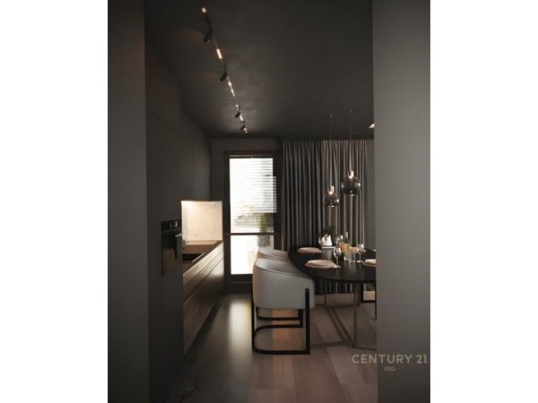 Tirane, shitet apartament 1+1 Kati 7, 57 m² 105.000 € (ish parku)