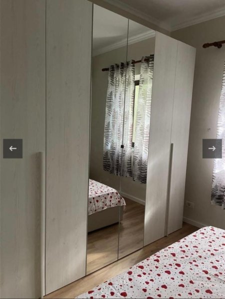 Tirane, jepet me qera Vile 1+1+Ballkon Kati 1, 70 m² 450 € (Rruga Ferit Xhajko)