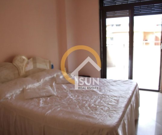Shkoder, jepet me qera apartament 2+1+Ballkon Kati 2, 145 m² (TEK LULISHTJA SAHATI)