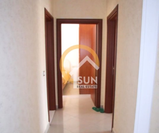 Shkoder, jepet me qera apartament 2+1+Ballkon Kati 2, 145 m² (TEK LULISHTJA SAHATI)