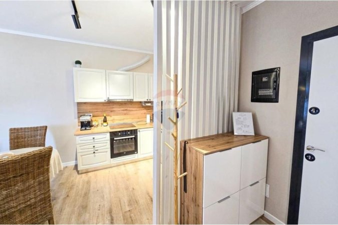 Tirane, shitet apartament 1+1 Kati 2, 74 m² 140.000 € (5 Maji)