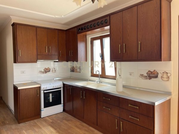 Durres, shitet apartament 2+1+Ballkon Kati 9, 206 m² 149.000 € (PLAZH ILIRIA)