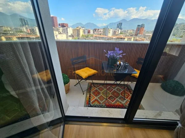Tirane, shitet apartament 2+1 , (Vasil Shanto)