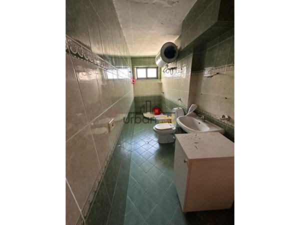 Shitet, Apartament 1+1, Mbrapa Bllokut te Amabasadave, Tiranë - 130.000€ | 61.2 m²