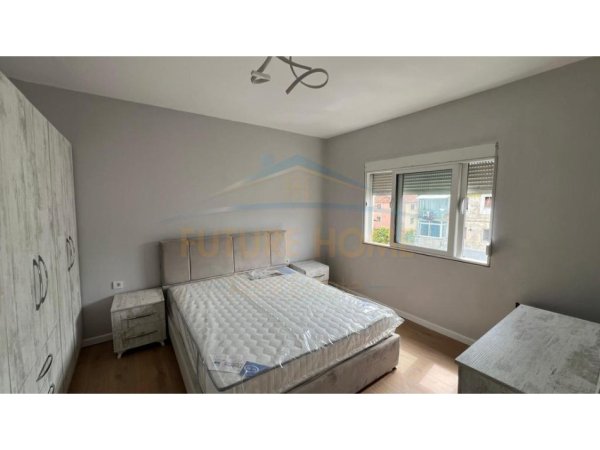 Tirane, shitet apartament 1+1+Ballkon Kati 5, 51 m² 70.000 € (Kinostudio, Xhamia Xhura)
