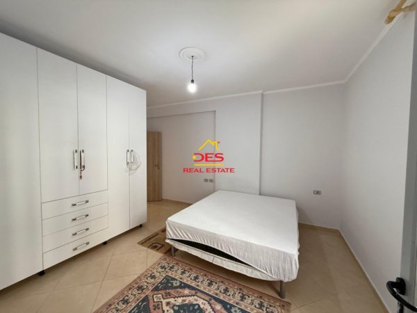 Vlore, jepet me qera apartament 2+1+Ballkon Kati 2, 110 m² 350 € (Rruga Çajupi)