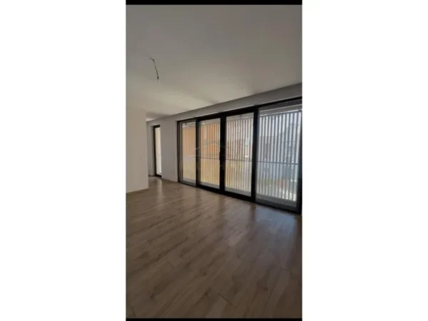 Durres, shitet Vile 2 Katshe , 617 m² 980.000 € (Kompleksi "San Pietro")