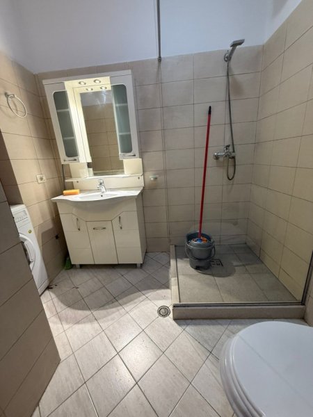 Tirane, jepet me qera apartament 1+1+Ballkon Kati 2, 67 m² 530 € (Rruga Don Bosco)