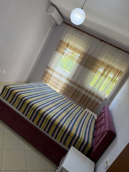 Tirane, jepet me qera apartament 1+1+Ballkon Kati 2, 67 m² 530 € (Rruga Don Bosco)