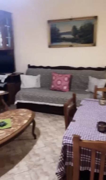 Tirane, jepet me qera shtepi 1+1 Kati 1, 70 m² 380 € (Ish Parku ,Rruga e Kavajes)