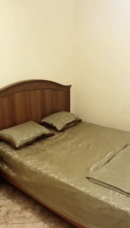 Tirane, jepet me qera shtepi 1+1 Kati 1, 70 m² 380 € (Ish Parku ,Rruga e Kavajes)