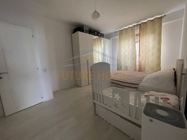 Tirane, jepet me qera apartament 2+1 Kati 2, 102 m² 600 € (Liqeni i Thate,)
