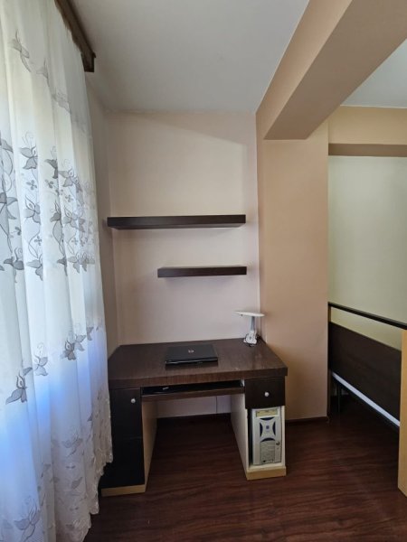 Tirane, jepet me qera apartament 2+1+Ballkon Kati 3, 90 m² 450 € (Rruga eduart mano)