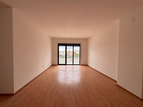 Tirane, shitet apartament 1+1 Kati 2, 77 m² 112.600 € 