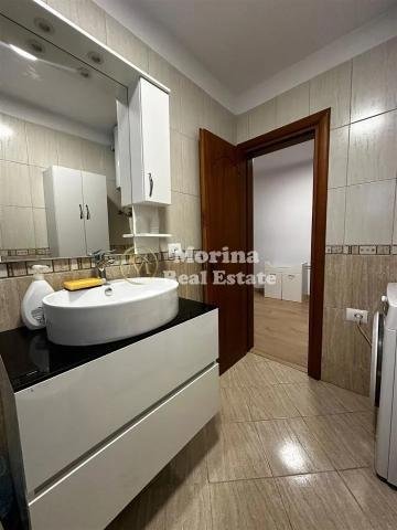 Tirane, jepet me qera apartament 1+1 Kati 2, 75 m² 600 € (Myslym Shyri)