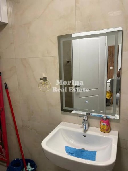 Tirane, jepet me qera apartament 1+1 Kati 5, 65 m² 350 € (Rruga Baftjar Lici)
