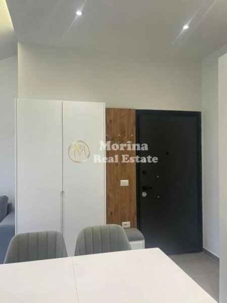 Tirane, jepet me qera apartament 1+1 Kati 5, 65 m² 350 € (Rruga Baftjar Lici)