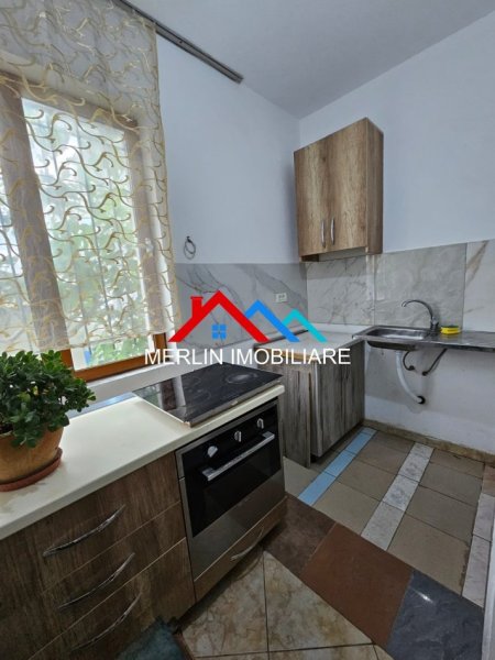 Tirane, jepet me qera apartament 1+1 Kati 1, 60 m² 400 € (RRUGA HASAN VOGLI,SELITE)