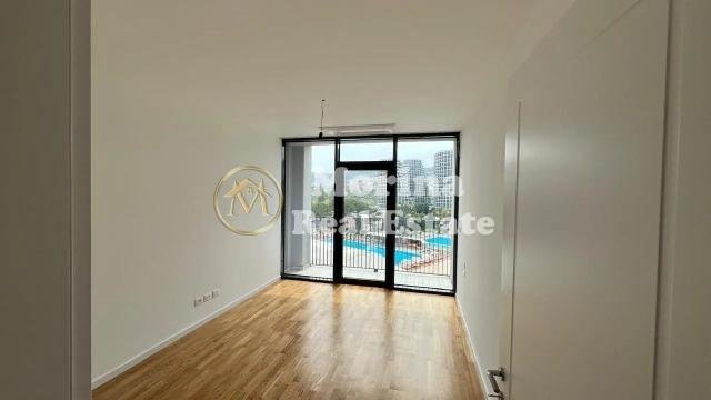 Tirane, jepet me qera ambjent biznesi Kati 7, 135 m² 1.400 € (Lake View, Liqeni Artificial)