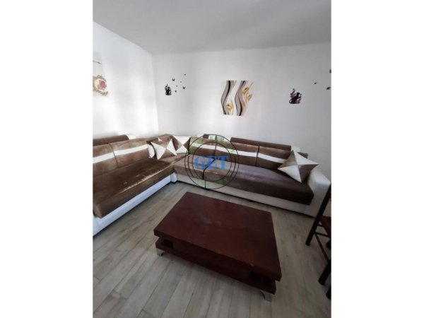 Durres, jepet me qera 1+1 Kati 3, 53 m² 300 € 