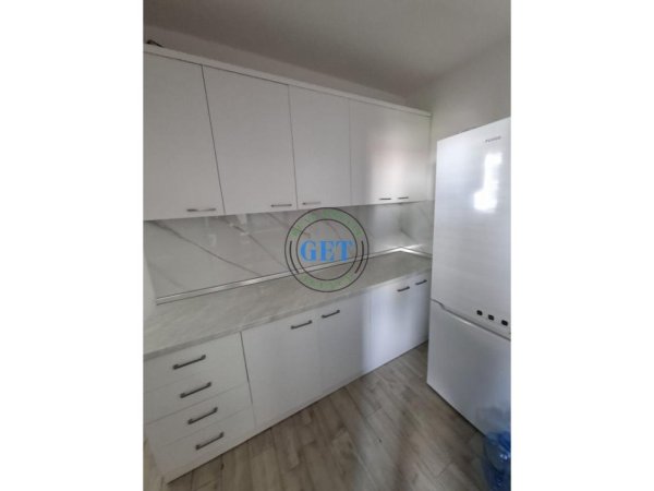 Durres, jepet me qera 1+1 Kati 3, 53 m² 300 € 
