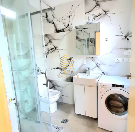 Tirane, jepet me qera apartament 2+1+Ballkon Kati 3, 150 m² 650 € (Rruga Nikolla Lena)